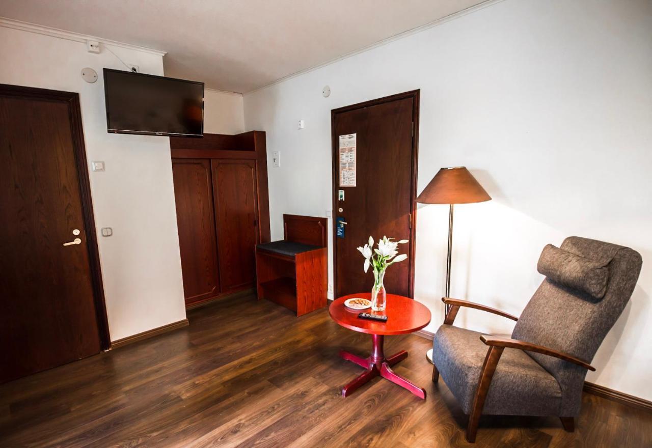אוסיקאופונקי Hotel Laennentie מראה חיצוני תמונה